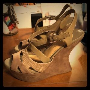 Gianni Bini light brownish grey wedges